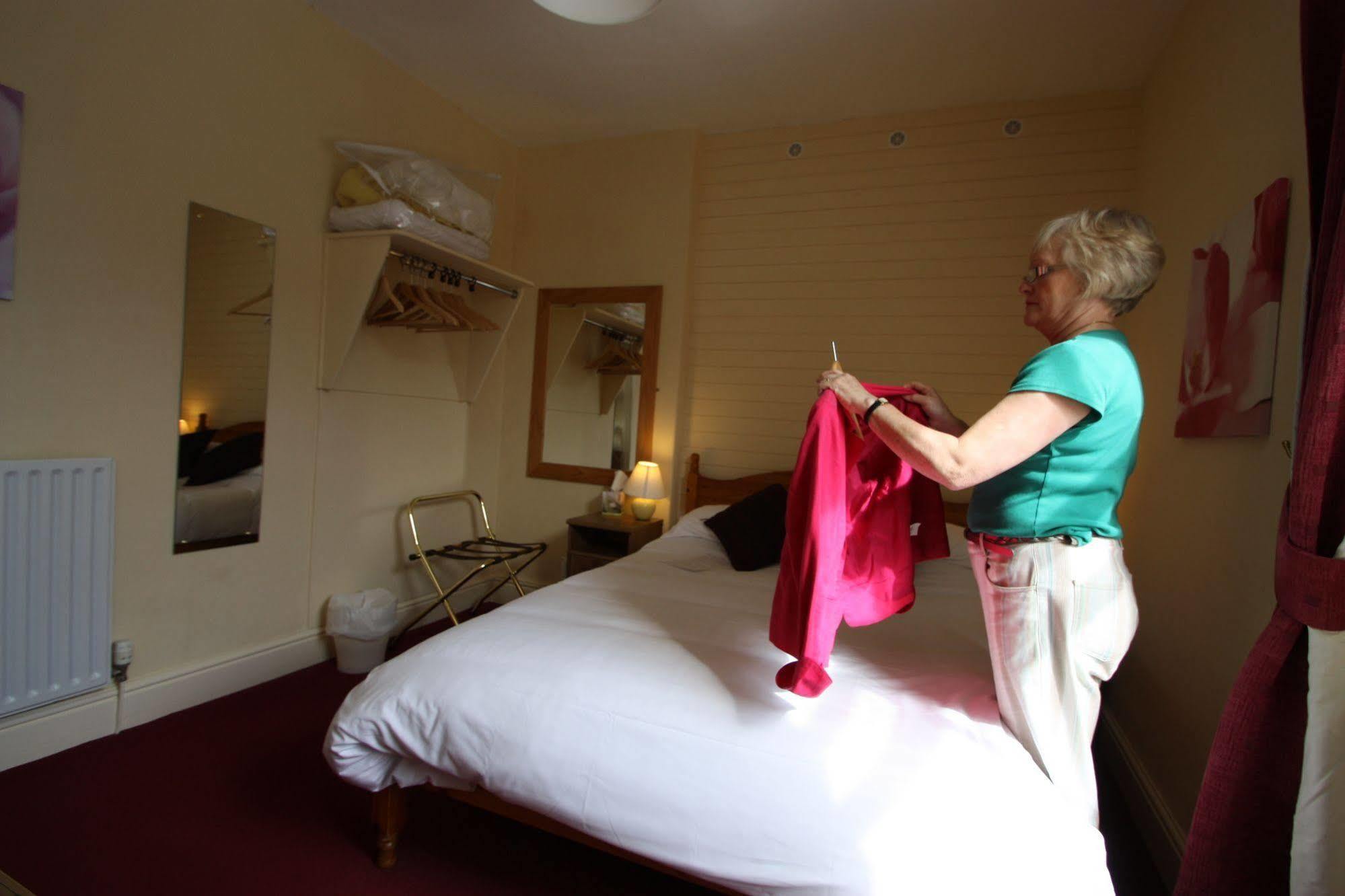 Somerset House B&B Grange-over-Sands Dış mekan fotoğraf