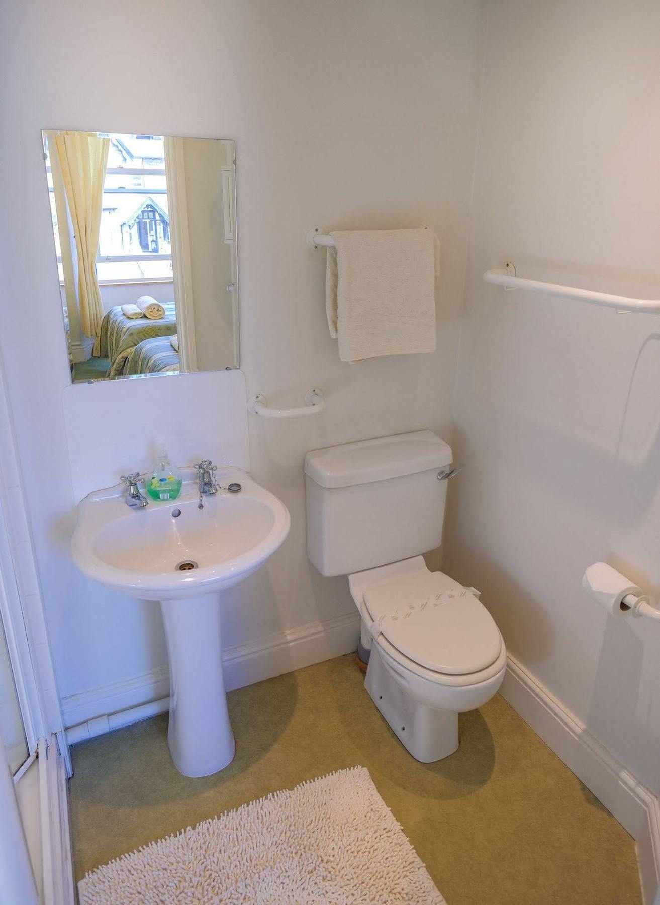 Somerset House B&B Grange-over-Sands Dış mekan fotoğraf
